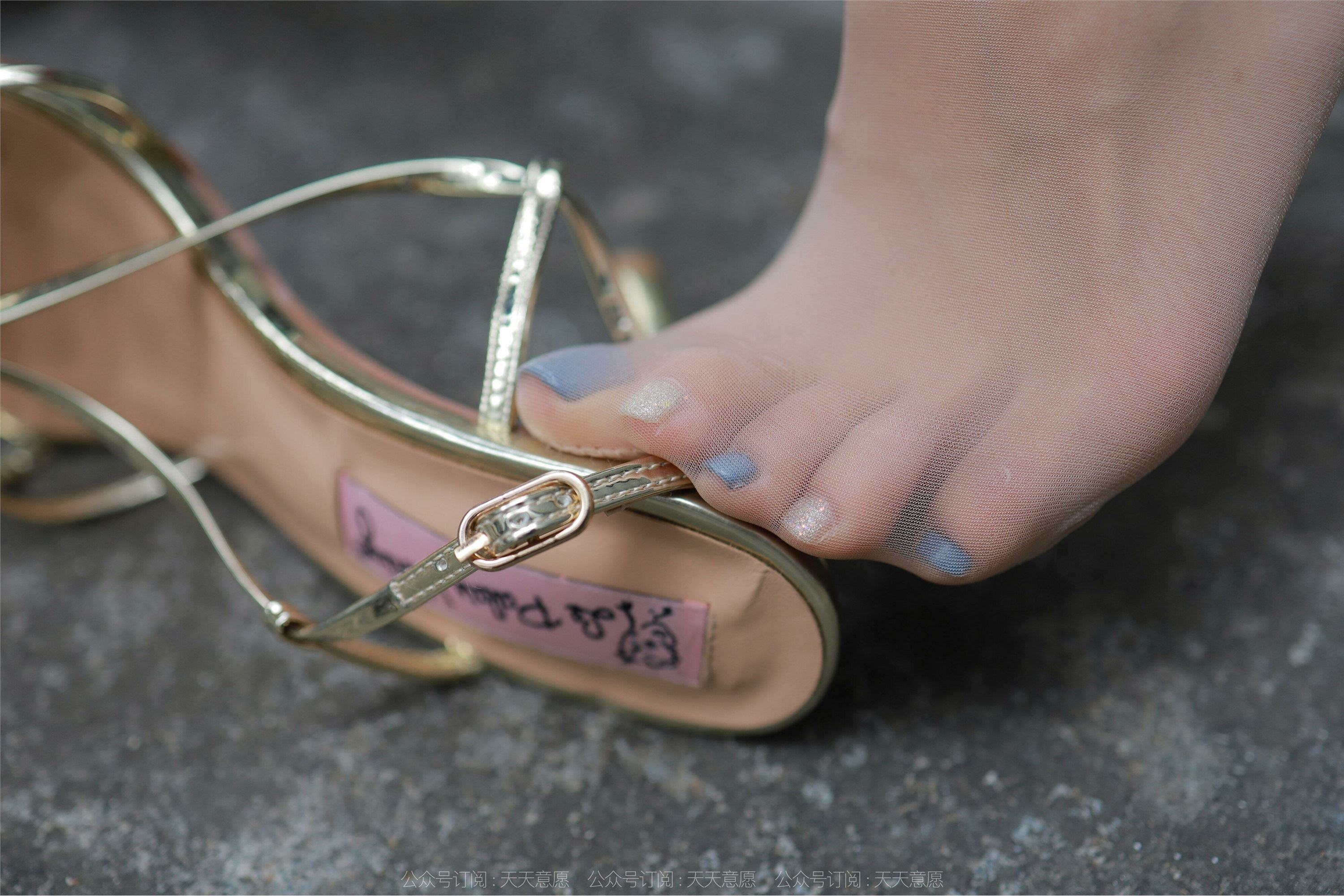 IESS异思趣向  2022.05.09 丝享家 1083：美子《金色凉鞋》